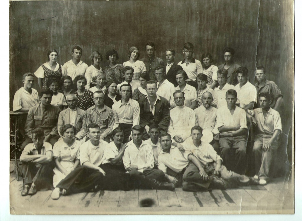 1938-students-of-grt.jpg